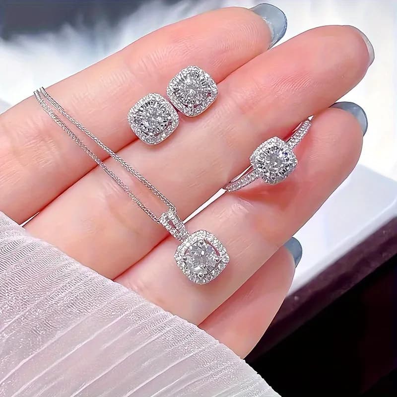 Seraphine Cushion Zircon Trio
