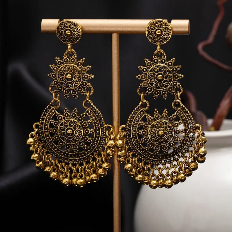 Kiara Sunburst Chandbali Earrings